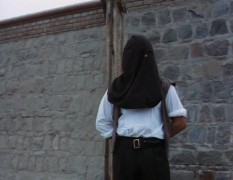 Кадр з фільму Вісімсот льє вниз Амазонкою