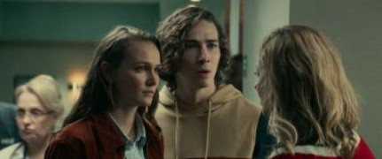 Кадр з фільму Хелловін убиває