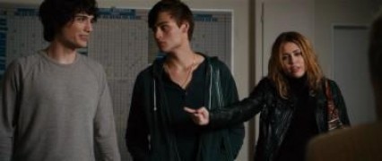 Кадр з фільму Літо. Однокласники. Любов