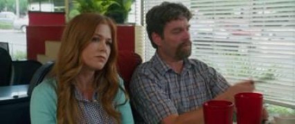 Кадр з фільму Встигнути за Джонсами