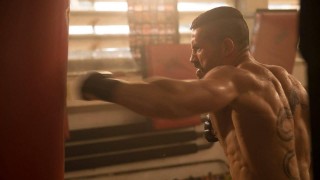 Кадр з фільму Підпільна арена