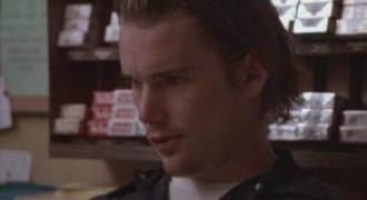 Кадр з фільму Реальність кусається