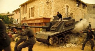 Кадр з фільму Містер Бін на відпочинку