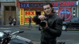 Кадр з фільму Фатальна жінка