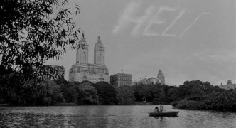 Кадр з фільму Знаменитість