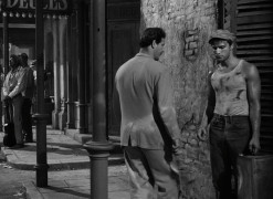 Кадр з фільму Трамвай «Бажання»