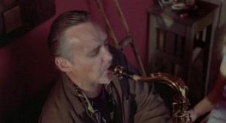 Кадр з фільму На березі річки