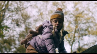 Кадр з фільму Ти мав піти