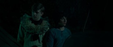 Кадр з фільму Страшні історії для розповіді у темряві
