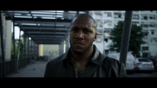 Кадр з фільму Нокаут