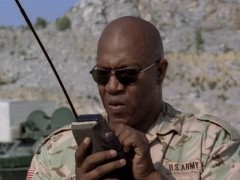 Кадр з фільму Ковчег монстра