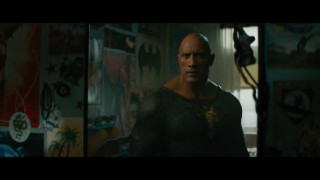 Кадр з фільму Чорний Адам