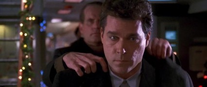 Кадр з фільму Турбулентність