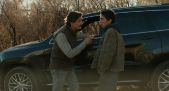 Кадр з фільму Еддінгтон