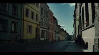 Кадр з фільму Кольори зла: Чорний