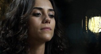 Кадр з фільму Гірке кохання