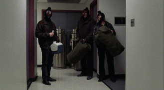 Кадр з фільму Сімейний бізнес