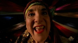 Кадр з фільму Передати у спадок