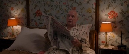 Кадр з фільму Школа хороших дружин