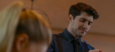 Кадр з фільму Після падіння