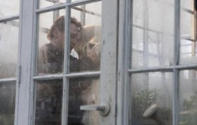 Кадр з фільму Хлоя