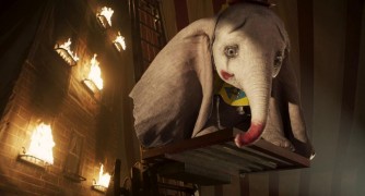 Кадр з фільму Дамбо