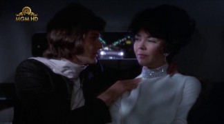 Кадр з фільму Культ проклятих