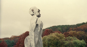 Кадр з фільму Минуле не вмирає