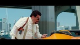 Кадр з фільму Шалена місія в Маямі