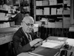 Кадр з фільму Викрадачі велосипедів