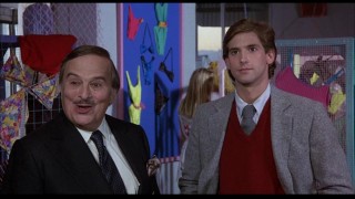 Кадр з фільму Магазин бікіні