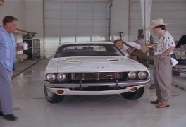 Кадр з фільму Невловимий