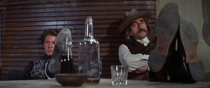 Кадр з фільму Маленька велика людина