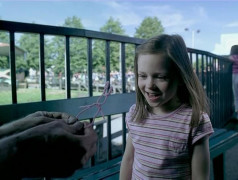 Кадр з фільму Куди приводять сновидіння