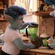 Кадр з фільму Уперед