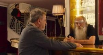 Кадр з фільму Ніч у Парижі