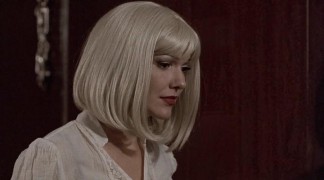 Кадр з фільму Під укіс