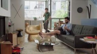 Кадр з фільму До Парижа, як до неба пішки