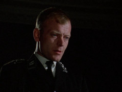 Кадр з фільму Самотній вовк