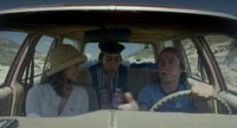 Кадр з фільму І твою маму теж