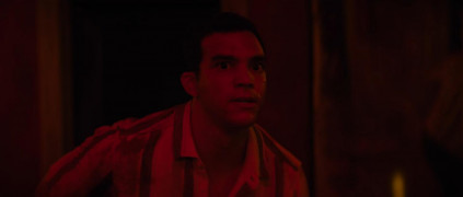 Кадр з фільму Повсталий з пекла