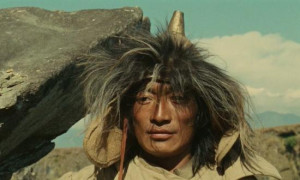 Кадр з фільму Пригоди китайця в Китаї