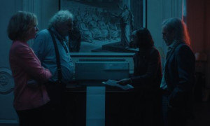 Кадр з фільму Плітки