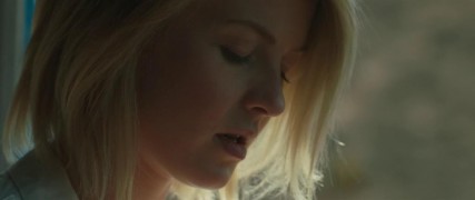 Кадр з фільму Крива лінія