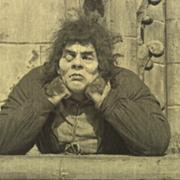 Кадр з фільму Горбань із Нотр-Дама