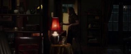 Кадр з фільму В обіймах брехні (Ґрета)