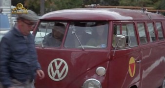 Кадр з фільму Ресторан Еліс