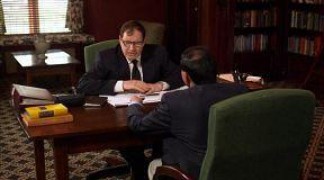 Кадр з фільму Ти мені, я тобі