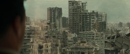 Кадр з фільму На вістрі