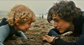 Кадр з фільму Гарний хлопчик